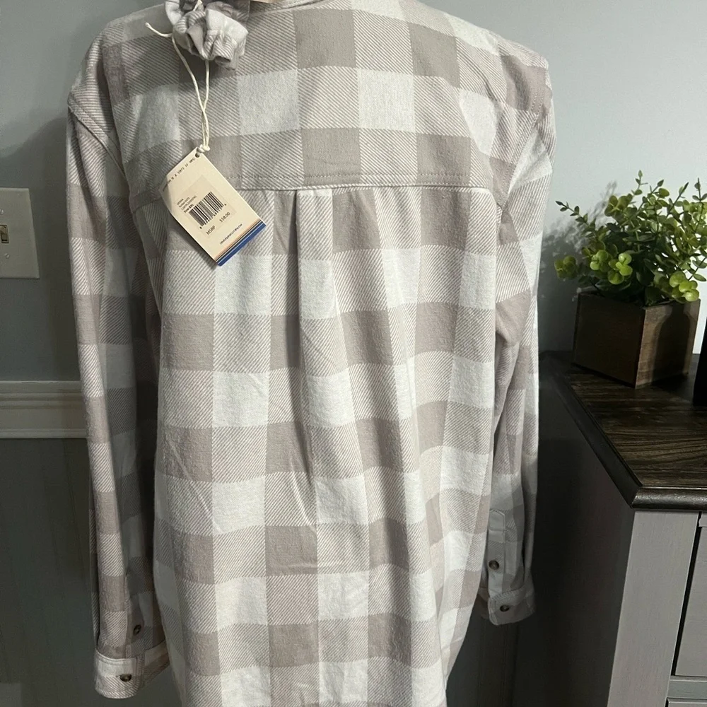 NWT-Casacabana, Women’s Flannel with Matching Hair Tie - Picture 3 of 6